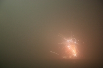 Door de dichte mist vannacht was er van het vuurwerk nauwelijks iets te zien.