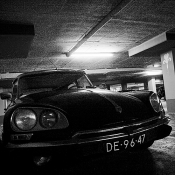 Citroen DS4BC DS20 in parkeergarage Eglantier gm[[52.195415592678394, 6.004822254180908]]